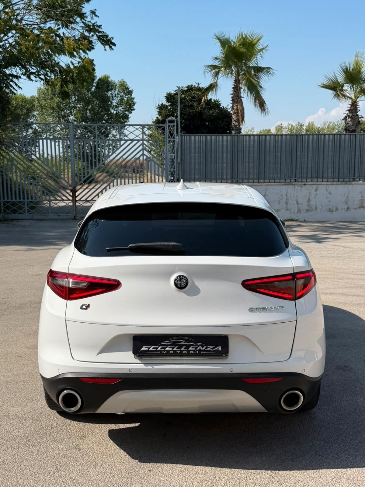 Alfa Romeo Stelvio 2.2 Turbodiesel 210 CV AT8 Q4 Business