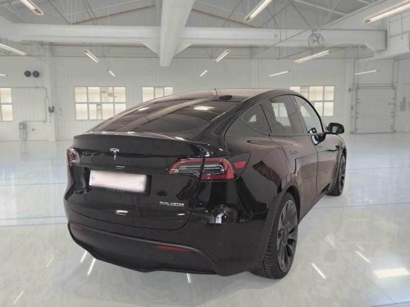 TESLA MODEL Y 75 KWH PERFORMANCE DUAL MOTOR 4WD AUT SUV