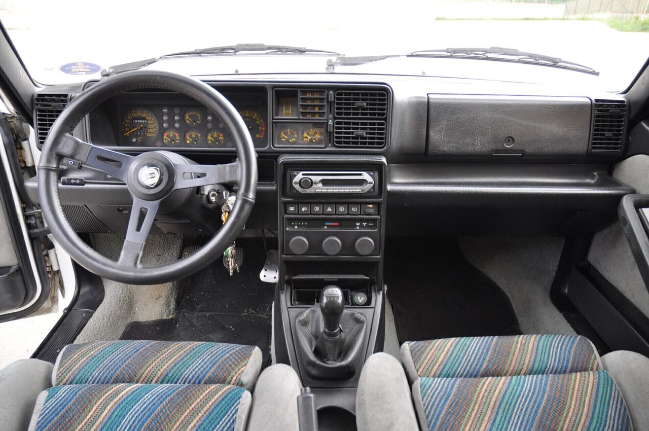 Lancia Delta 2.0i.e. turbo HF integrale 8V (ASI TARGA ORO)