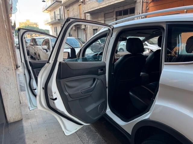 Ford Kuga 2.0 TDCi 136 CV 4WD Titanium