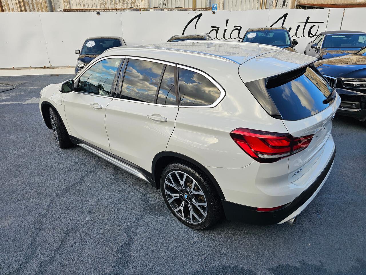 Bmw X1 xDrive25e xLine Navi pelle led