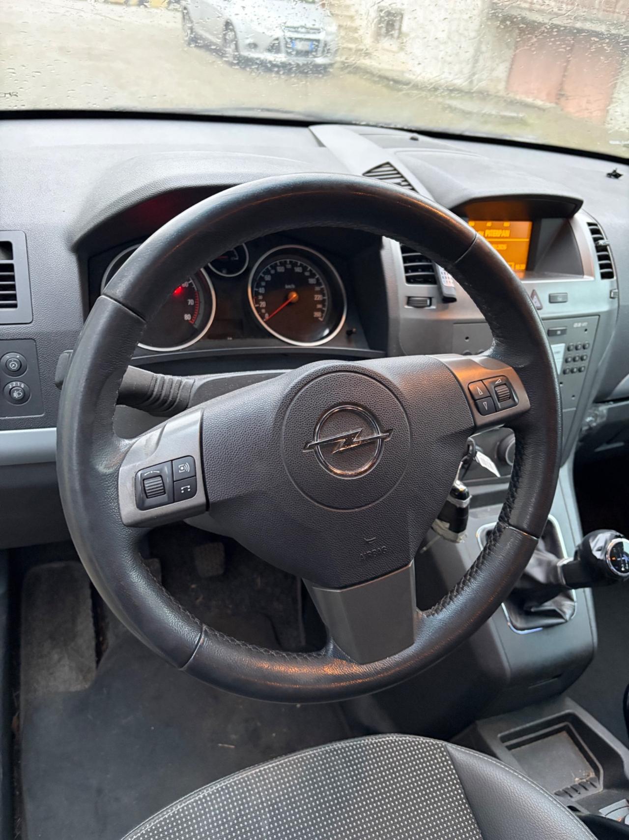 Opel Zafira 7 POSTI METANO DI SERIE