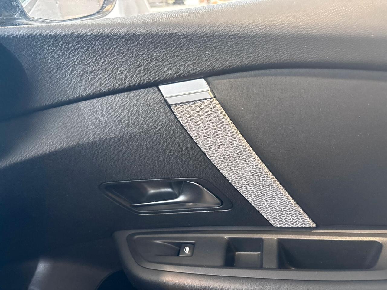 Citroen C4 BlueHDi 130 S&S EAT8 Plus