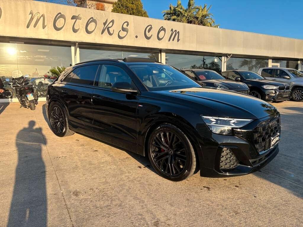 Audi Q8 S line esition 286 cv 2025/ 12.000 KM IVA ESPOSTA Tua a soli 849 Euro al mese