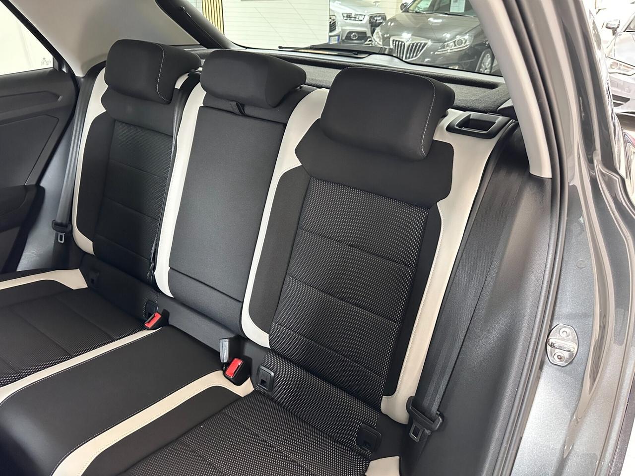 Volkswagen T-Roc 2.0 TDI 150cv DSG 4MOTION - UNICO