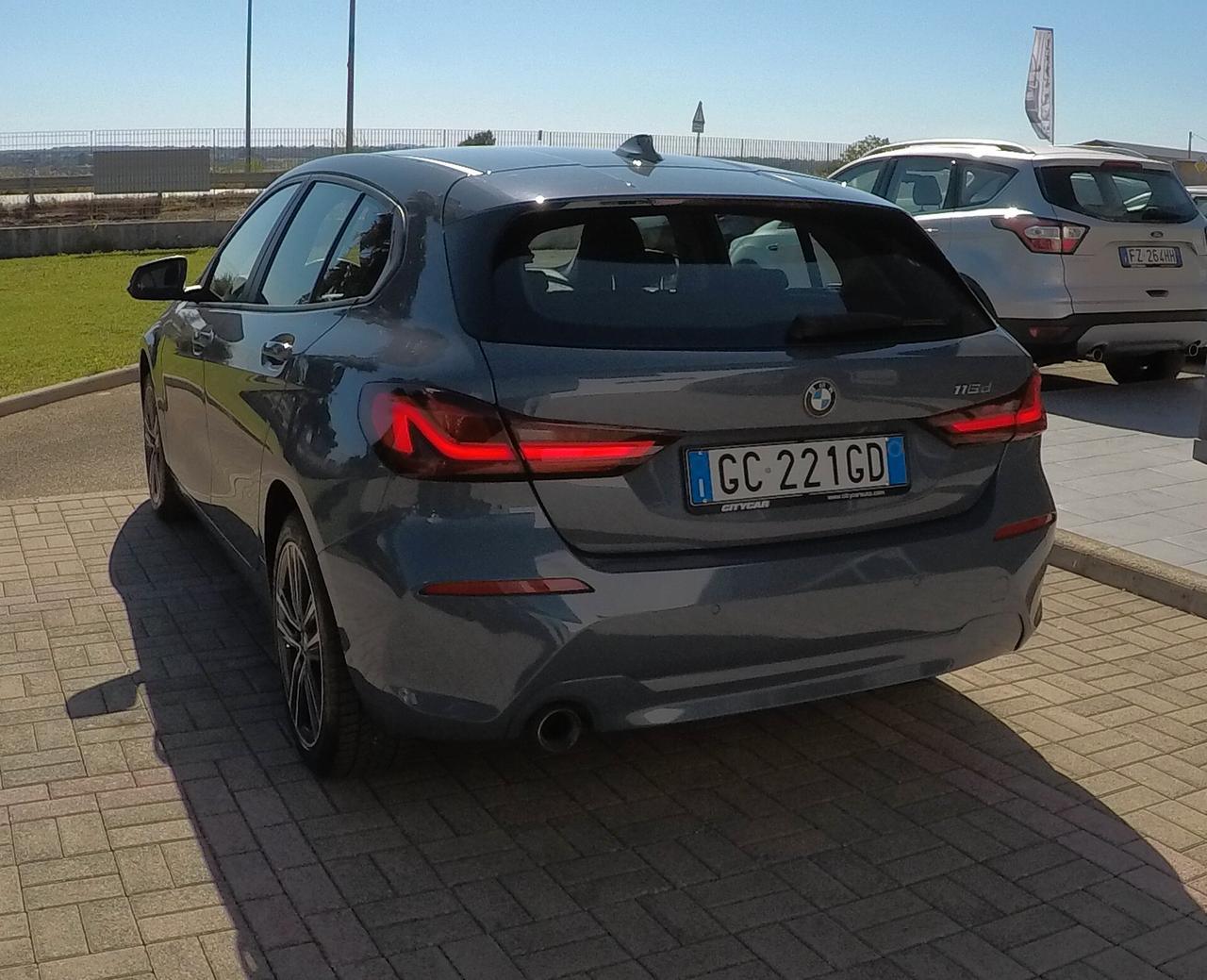 Bmw 116d 5p. Business Advantage Autom.