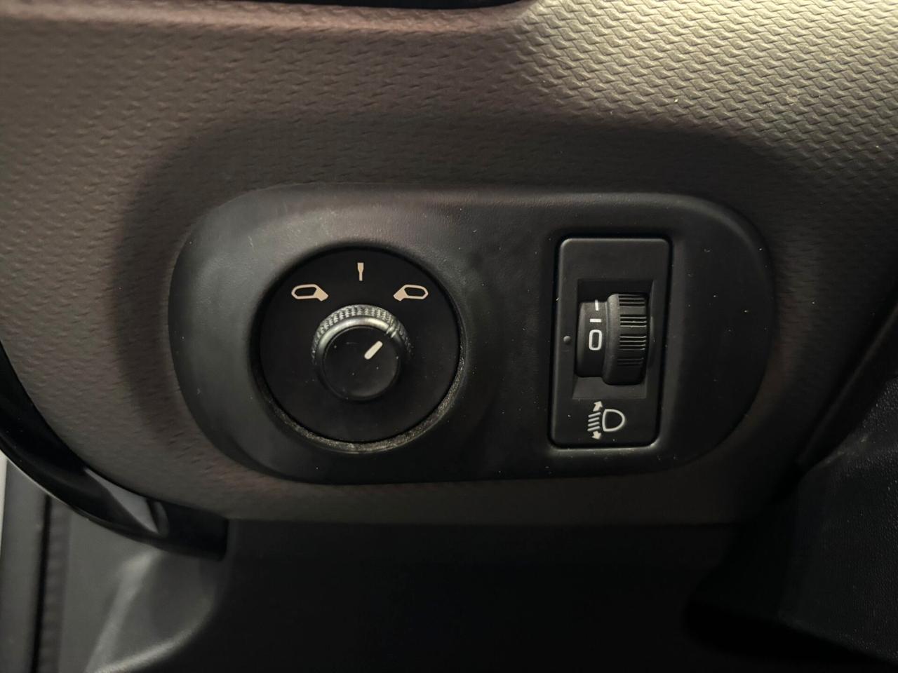 Citroen C4 Cactus 1.6 BlueHDi 100 Shine