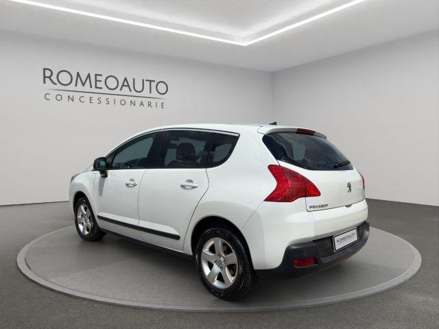 PEUGEOT 3008 1.6 HDi 112CV cambio robotizzato Tecno
