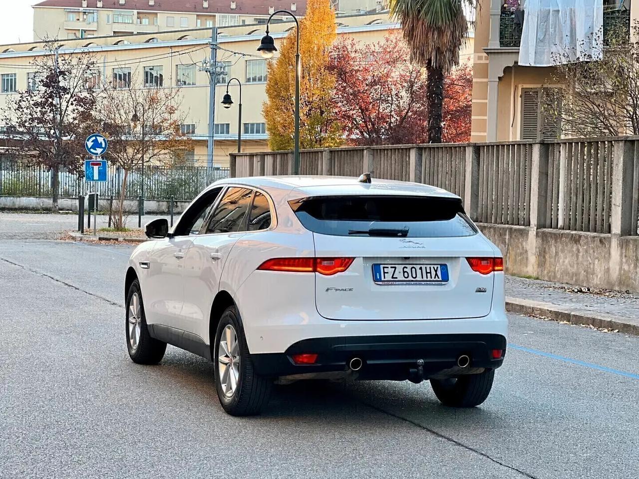 Jaguar F-Pace 2.0 300 CV AWD aut. Portfolio