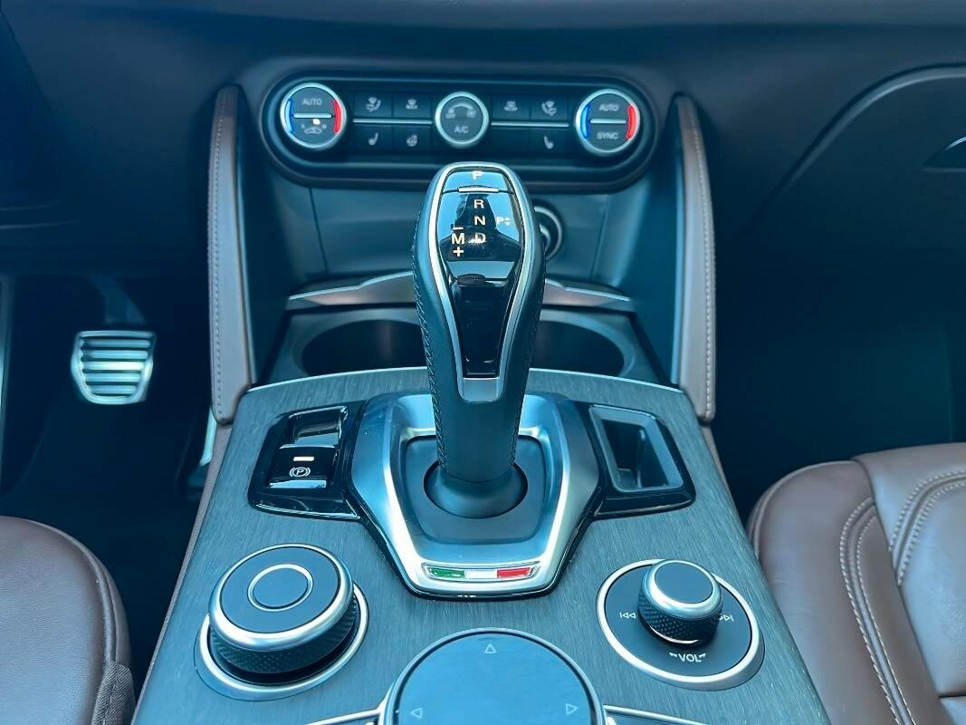 Alfa Romeo Stelvio 2.2 t Ti Q4 190cv auto - TETTO APRIBILE