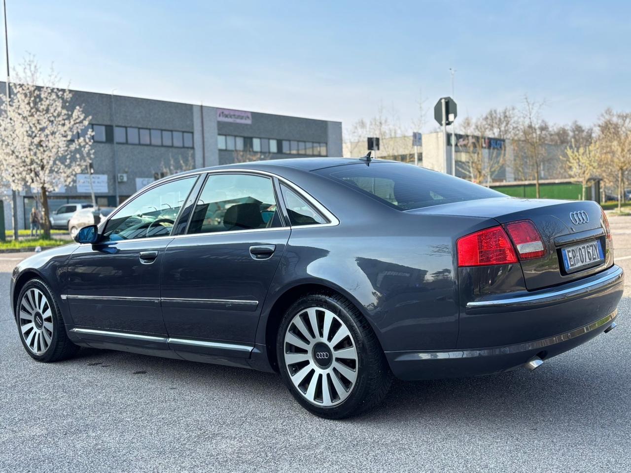 Audi A8 3.0 V6 TDI F.AP. quattro tiptronic