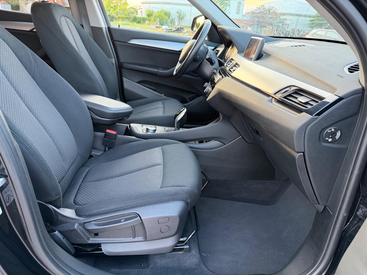 Bmw X1 sDrive16d Business Advantage Black Edition 2021
