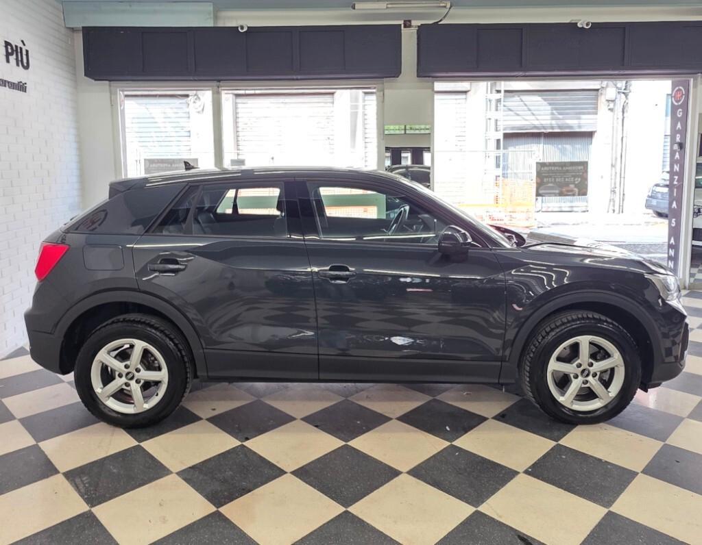 Audi Q2 35 TDI quattro S tronic Business
