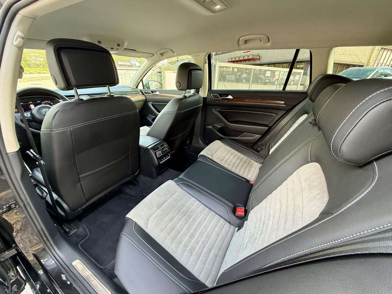 Volkswagen Passat Variant 2.0 TDI DSG Executive 20”