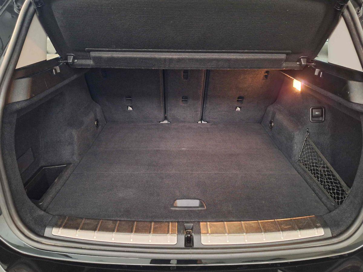 BMW X1 sDrive18d Business - AUTOMATICA + PAD - TAGLIANDATA - GARANZIA -