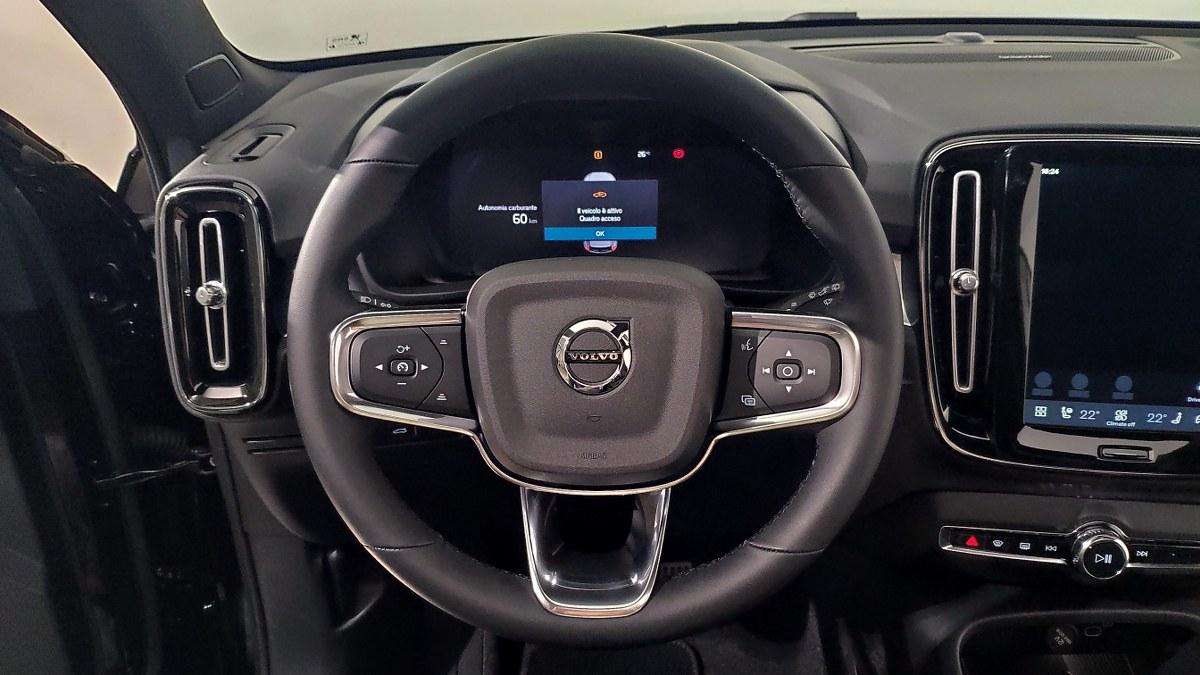 VOLVO Xc40 B3 Mild Hybrid Automatico Plus Dark
