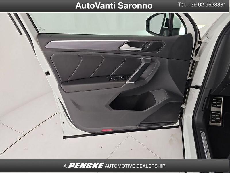 Volkswagen Tiguan Tiguan 2.0 TDI SCR DSG 4MOTION Advanced R-Line Exterior