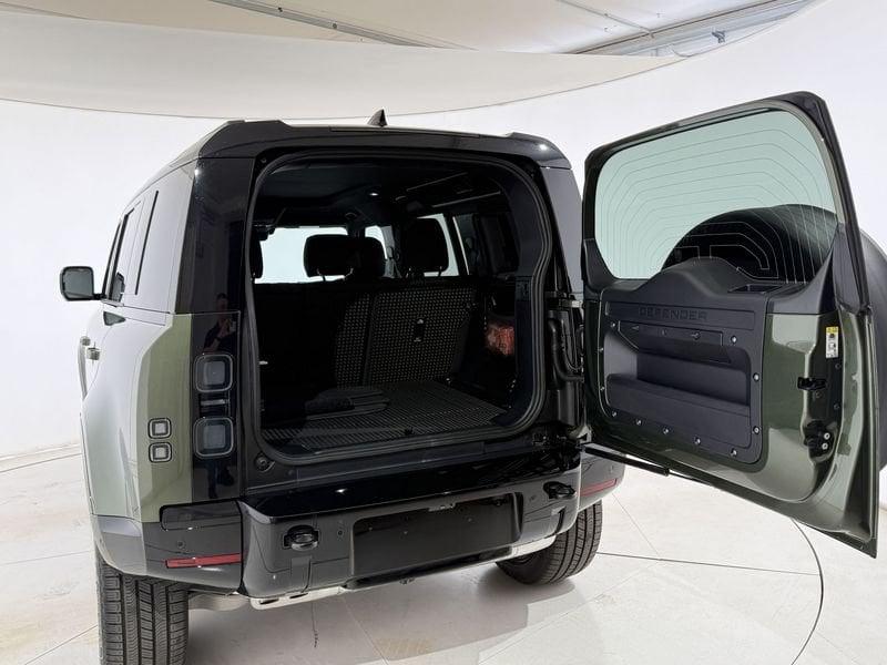 Land Rover Defender D250 AWD Auto 110 X-Dynamic SE