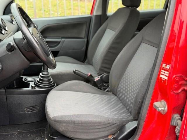 Ford Fiesta 1.2 16V 5p. euro 4 ok neopatentati