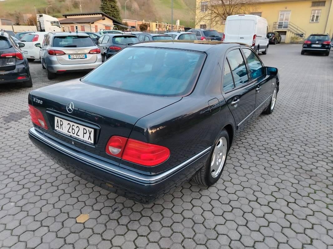 Mercedes Classe E 200 Avantgarde