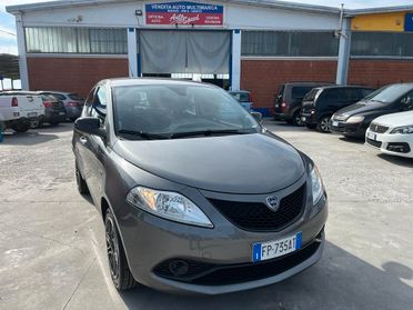 Lancia Ypsilon 1.2 69 CV 5 porte Gold