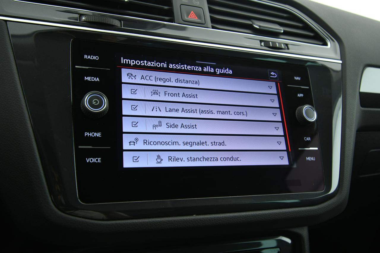VOLKSWAGEN Tiguan 2.0 tdi Elegance 150cv dsg CAMERA+APP CONNECT+ACC