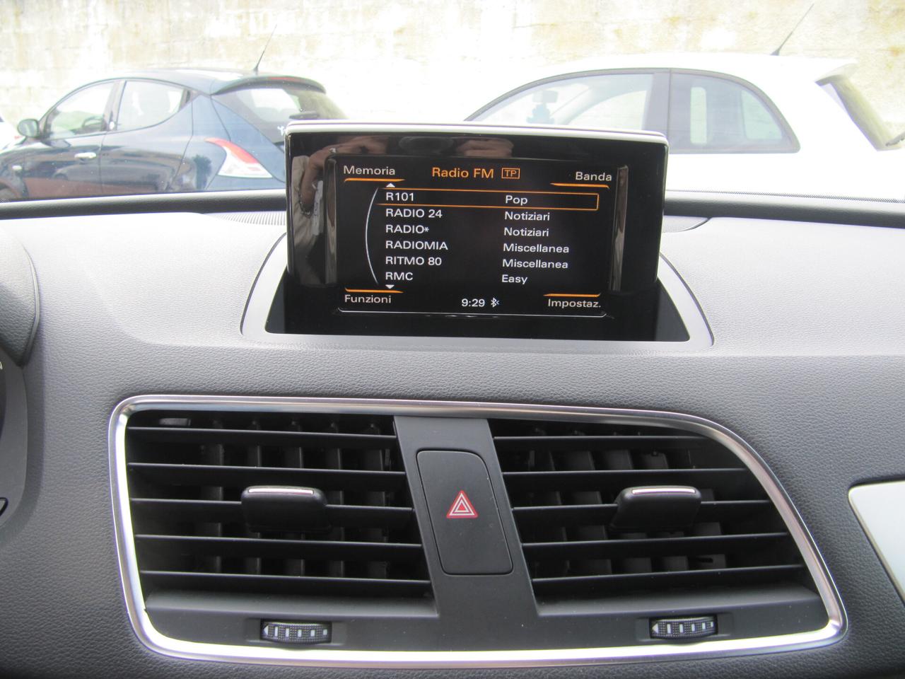 Audi Q3 2.0 TDI 120 CV S tronic Sport - AUTOMATICA