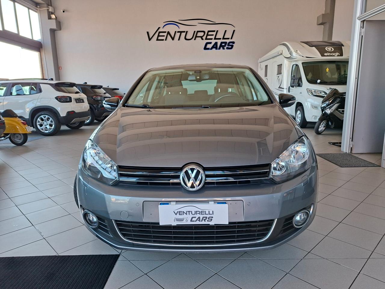 Volkswagen Golf 1.6 TDI DPF 5p. Highline UNICOPR.