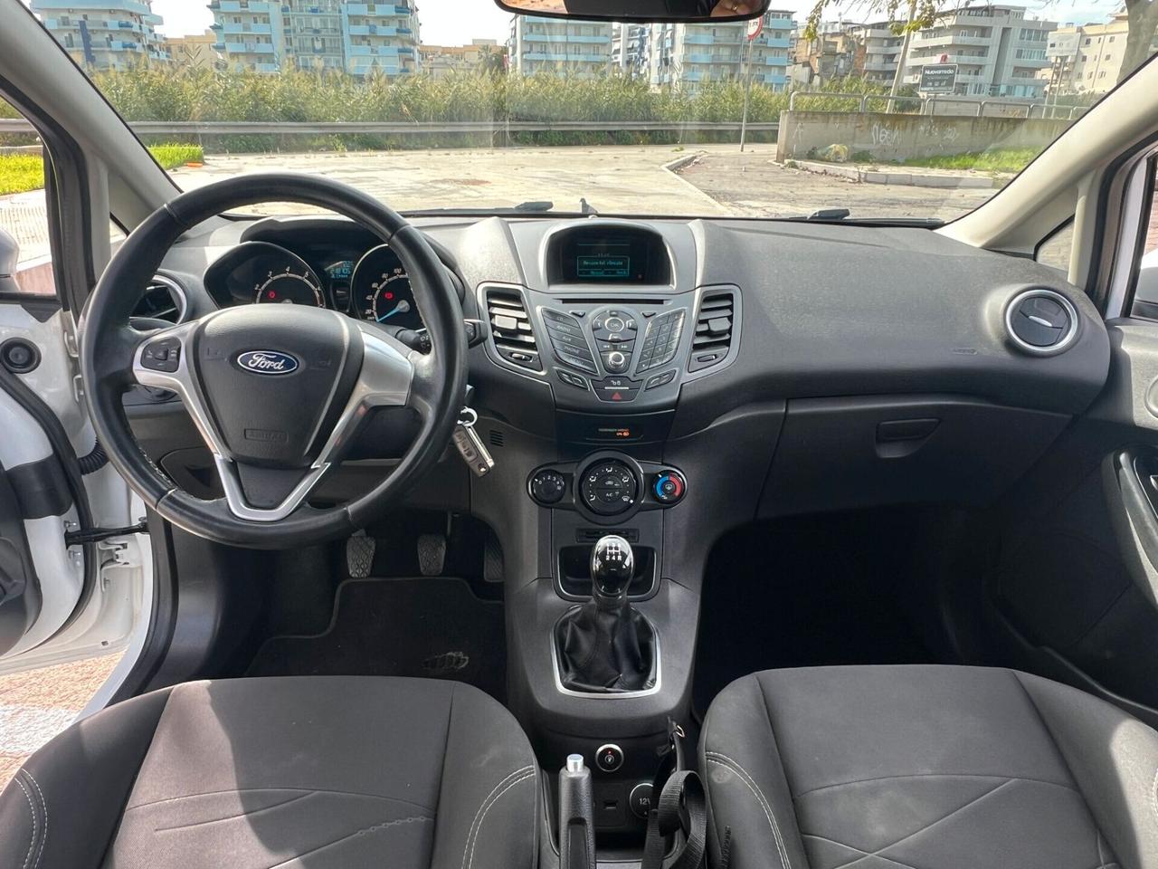 Ford Fiesta 1.4 5p. Bz.- GPL Titanium 2015