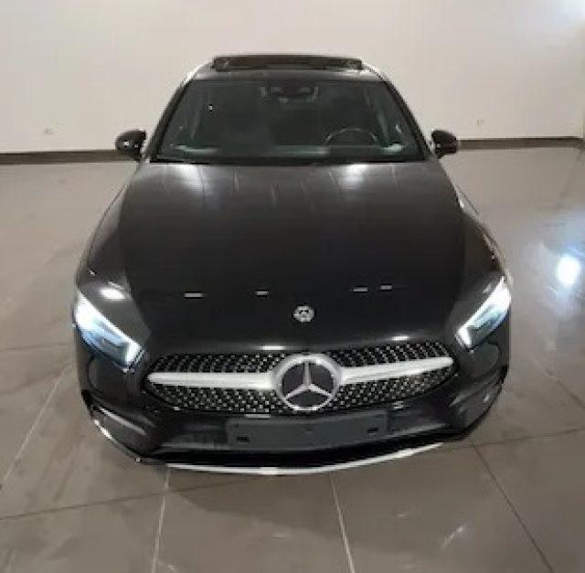 MERCEDES-BENZ A 180 Automatic 4p. Premium AMG Line