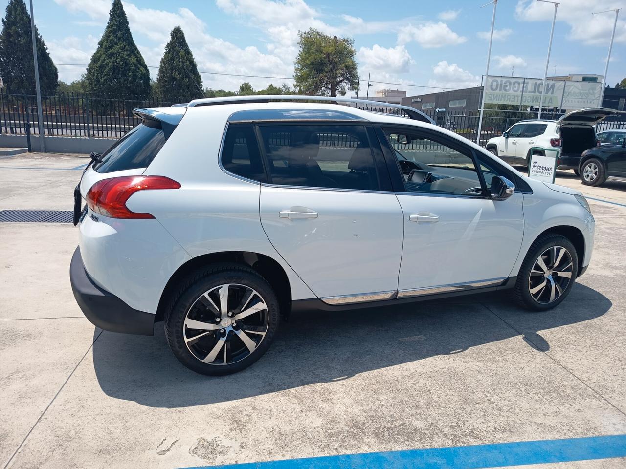 Peugeot 2008 1.6 e-HDi 92 CV Stop&Start Allure