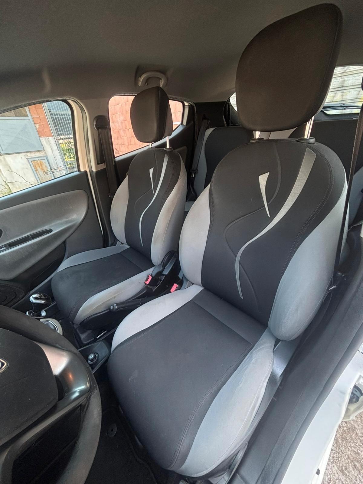 Lancia Ypsilon 0.9 TWINAIR 85 CV 5P METANO ECOCHIC ELLE