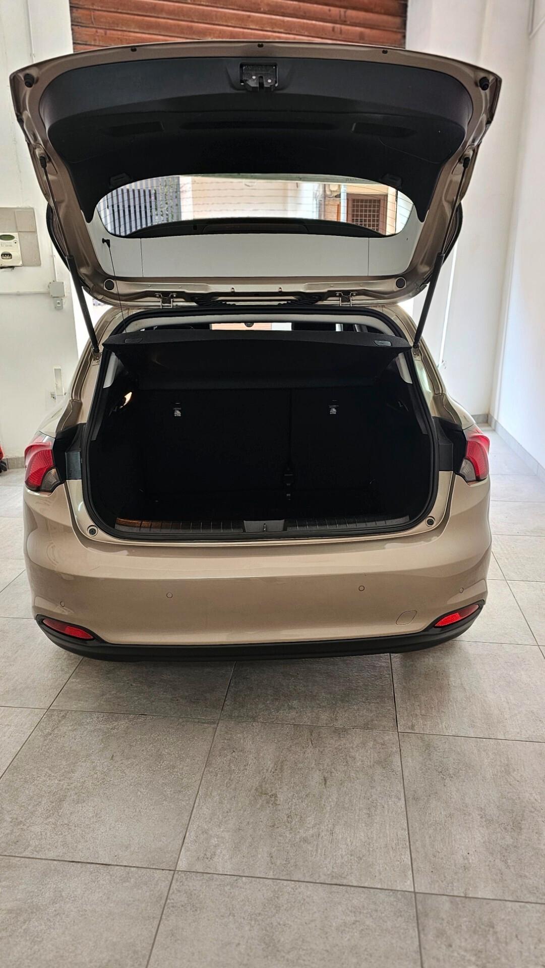 Fiat Tipo 1.6 Mjt S&S DCT 5 porte Lounge