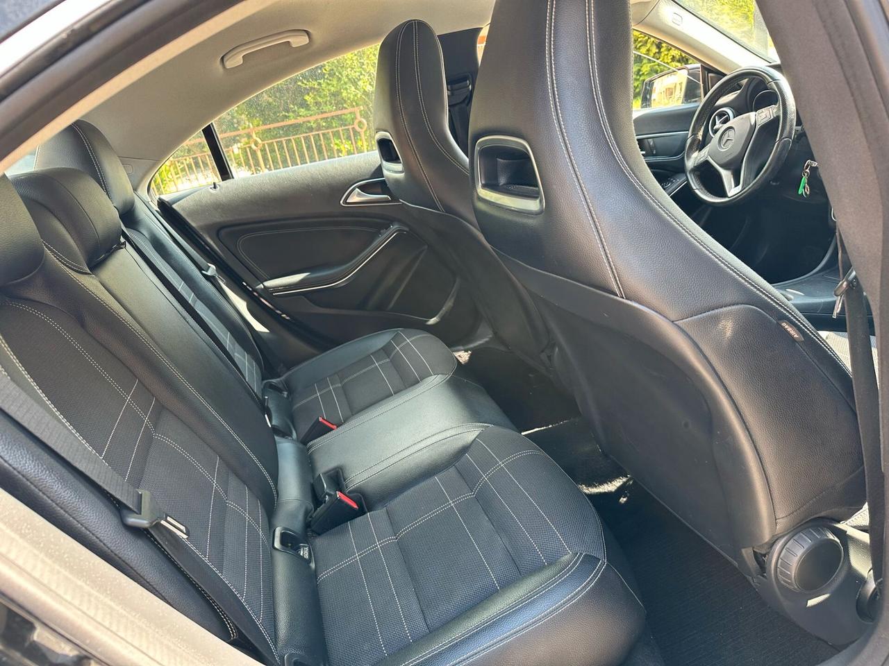Mercedes-benz CLA 220 CLA 220 CDI Automatic Sport