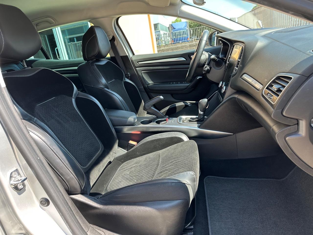 Renault Megane Mégane dCi 8V 110 CV EDC Energy Intens