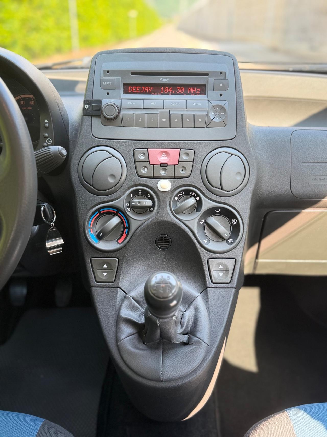Fiat Panda 1.2 69cv Benzina euro 5 ok neopatentati