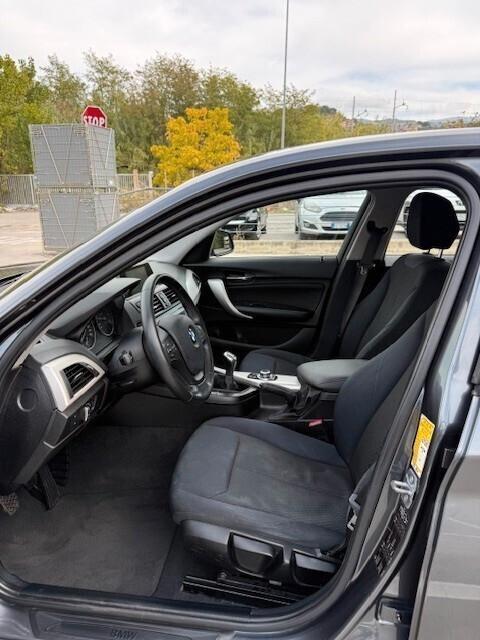 Bmw 118 118d 5p. Unique