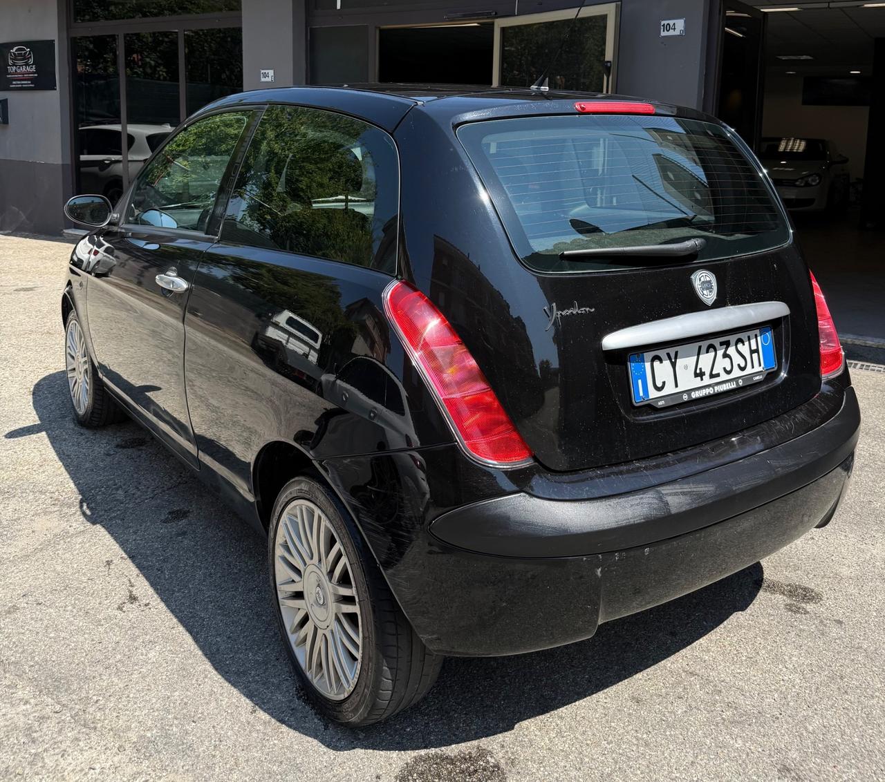 Lancia Ypsilon 1.2 16V Momo Design