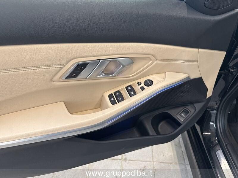 BMW Serie 3 G21 2019 Touring Diese 320d Touring mhev 48V Luxury auto