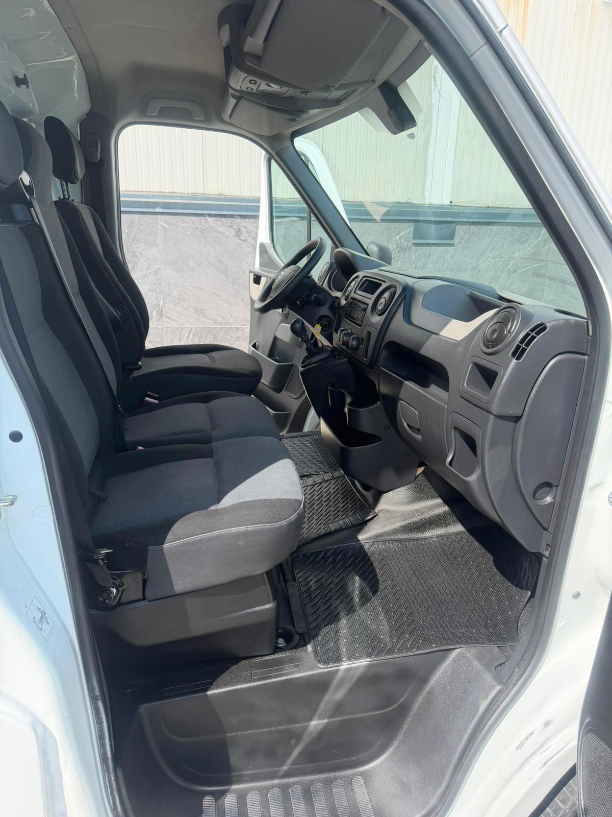 NISSAN NV400 FURGONE 2.3 DIESEL 2015