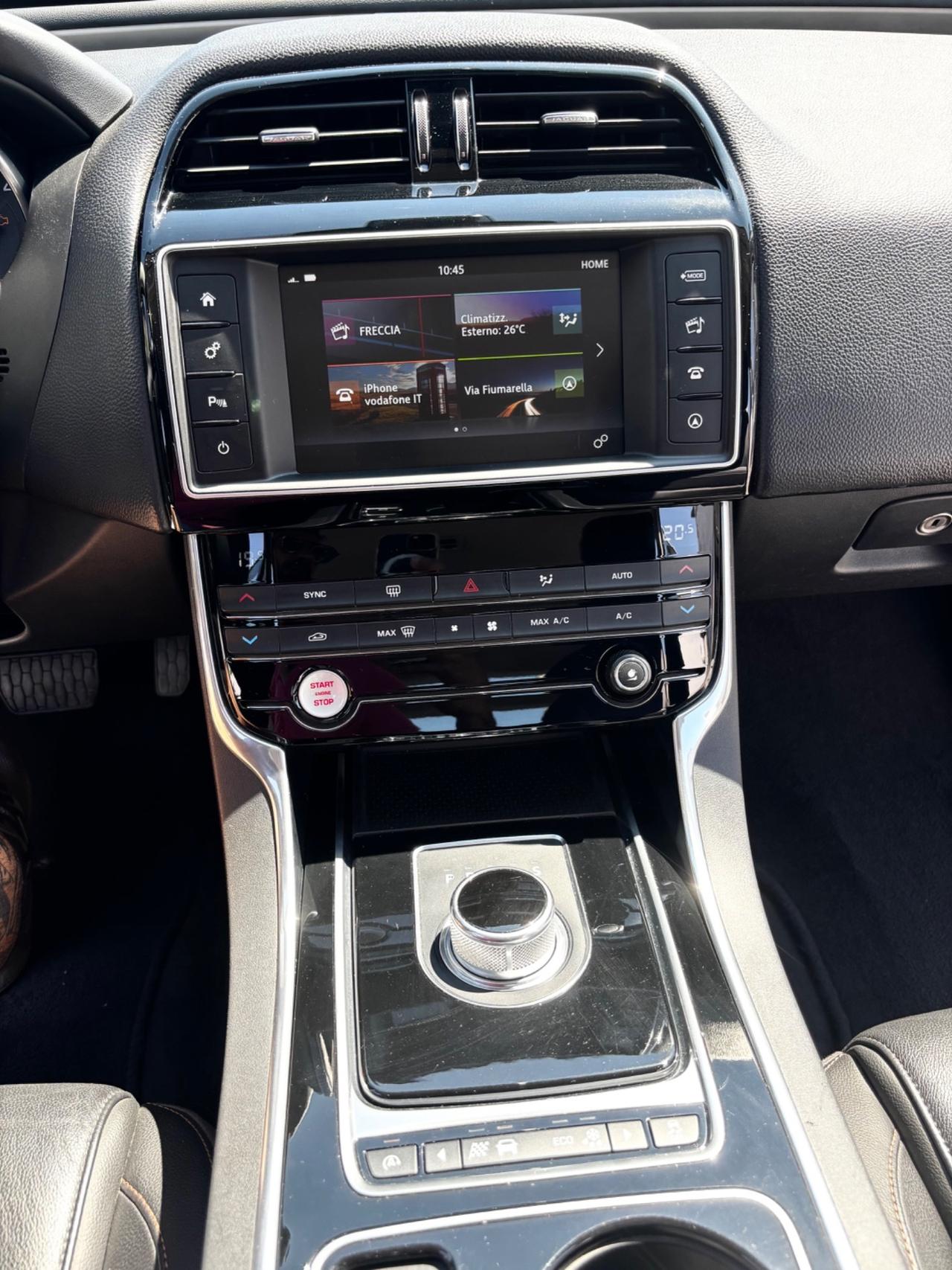Jaguar XE 2.0 D Turbo aut. Portfolio
