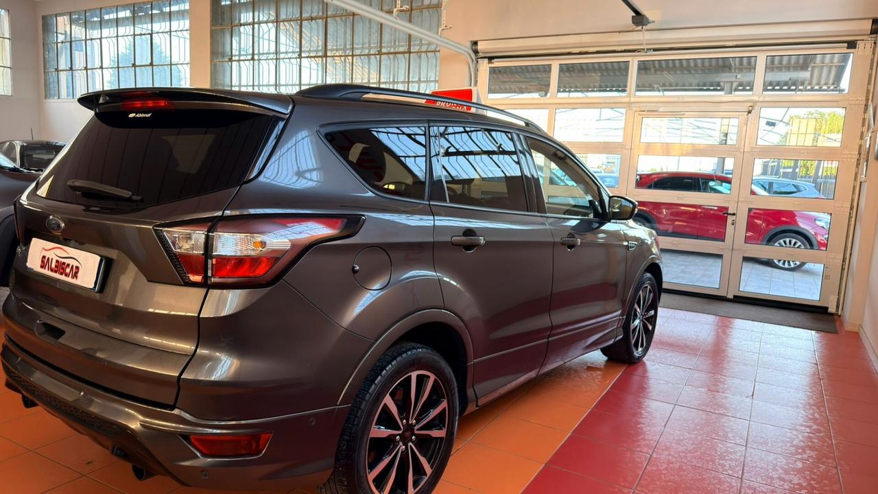 Ford Kuga 1.5 TDCI 120 CV S&S 2WD Powershift ST-Line