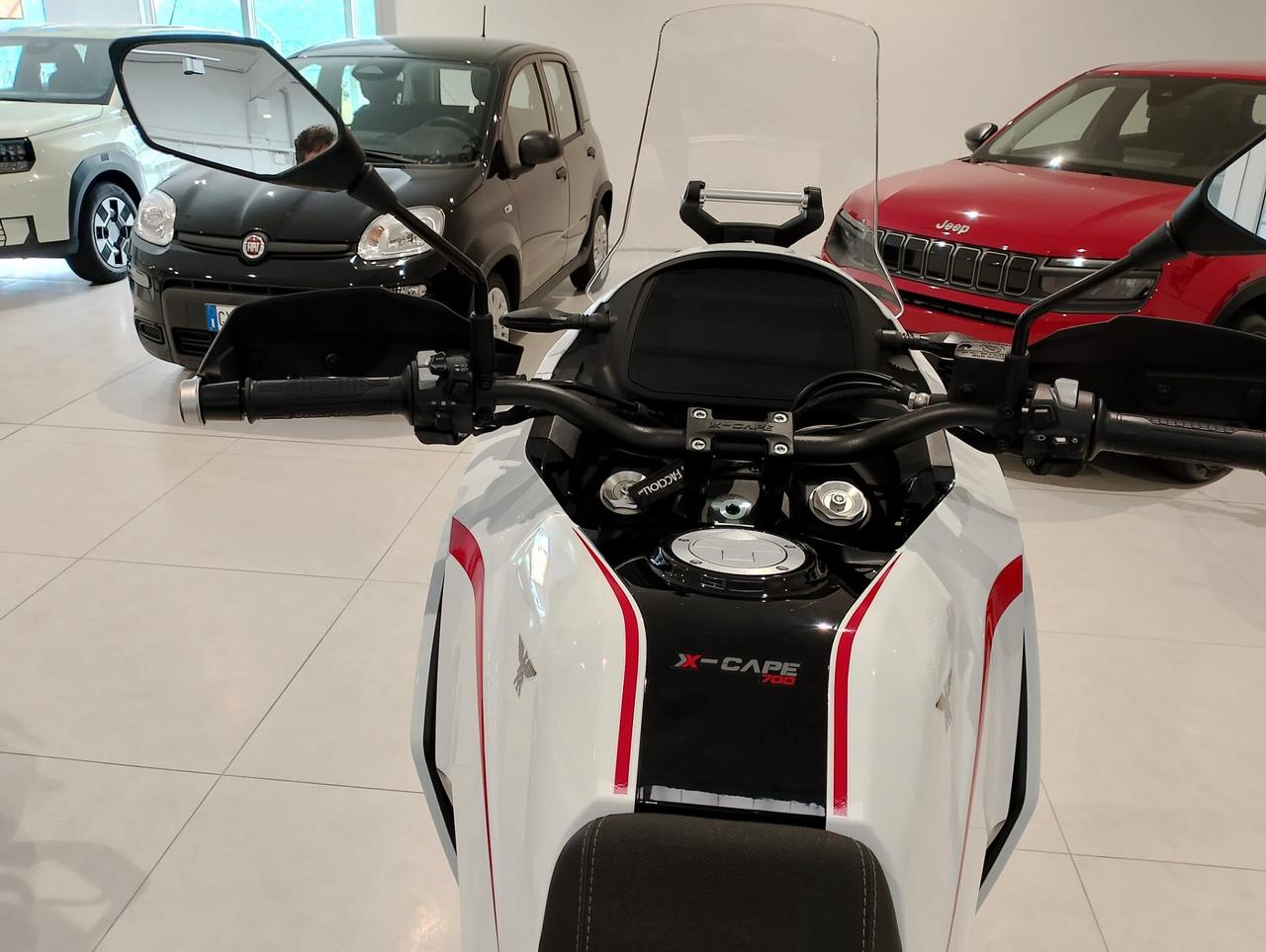 Moto Morini X-Cape 700 CERCHI A RAGGI NERI