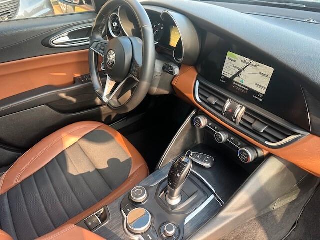 Alfa Romeo Giulia 2.2 Turbodiesel 160 CV AT8 Super