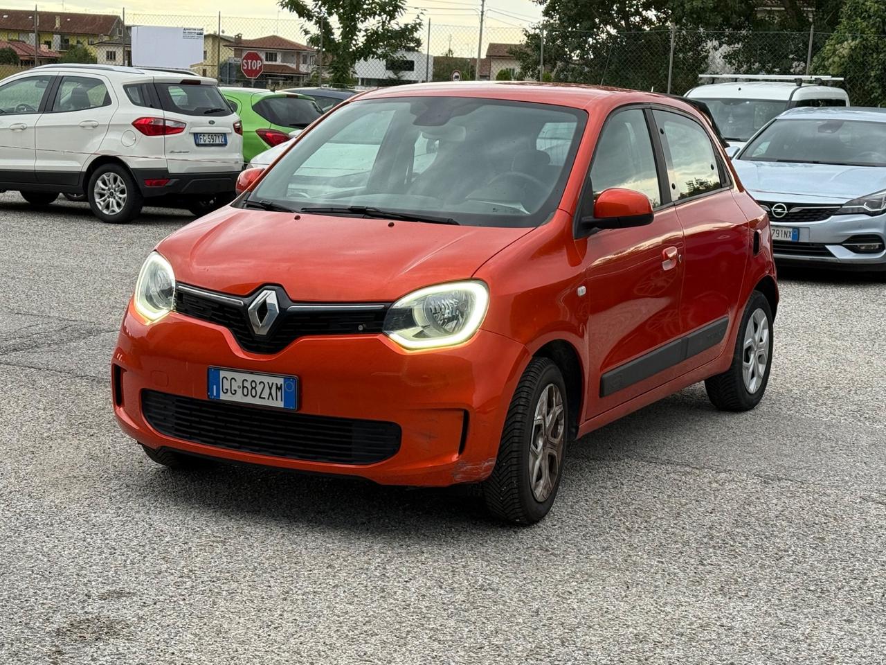 Renault Twingo SCe 65 CV Urban Night