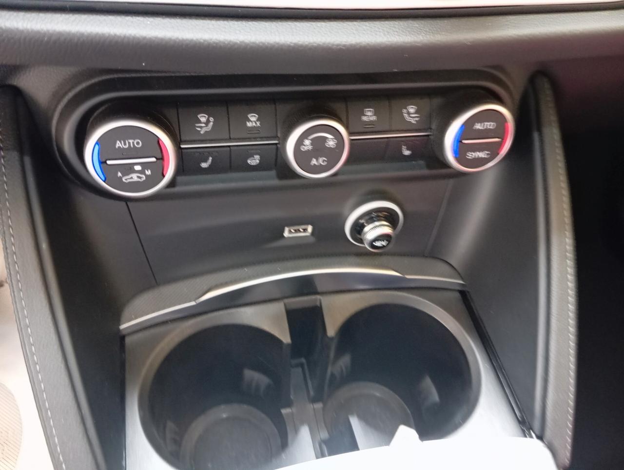Alfa Romeo Stelvio 2.2 Turbodiesel 210 CV AT8 Q4 Veloce