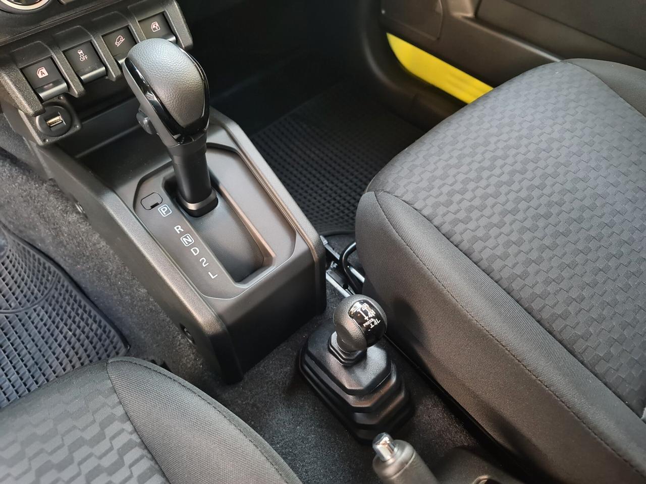 Suzuki Jimny 5p autovettura GLX cambio aut.
