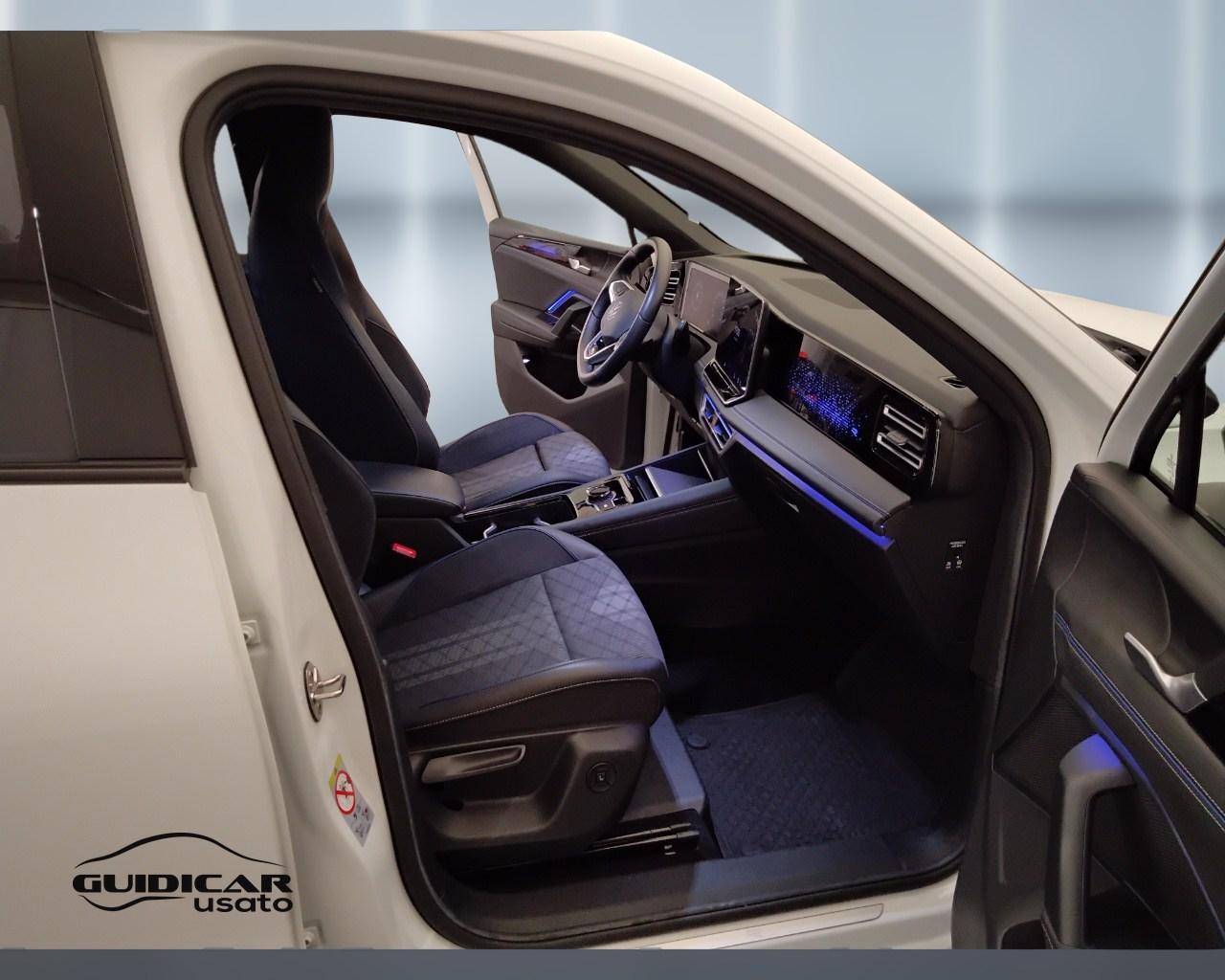 VOLKSWAGEN Tiguan III 2024 - Tiguan 1.5 etsi R-Line 150cv dsg