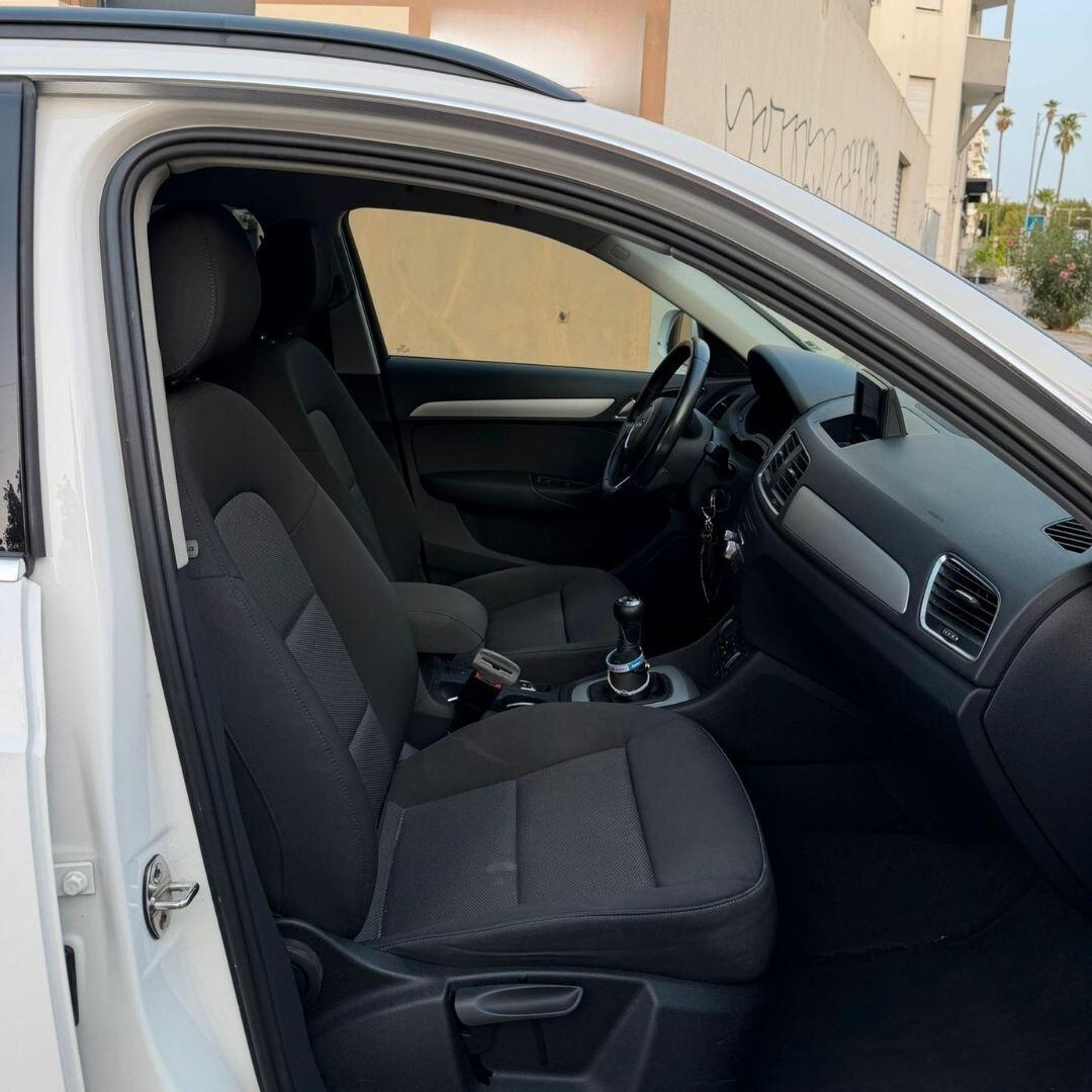 Audi Q3 2.0 TDI - 120 CV
