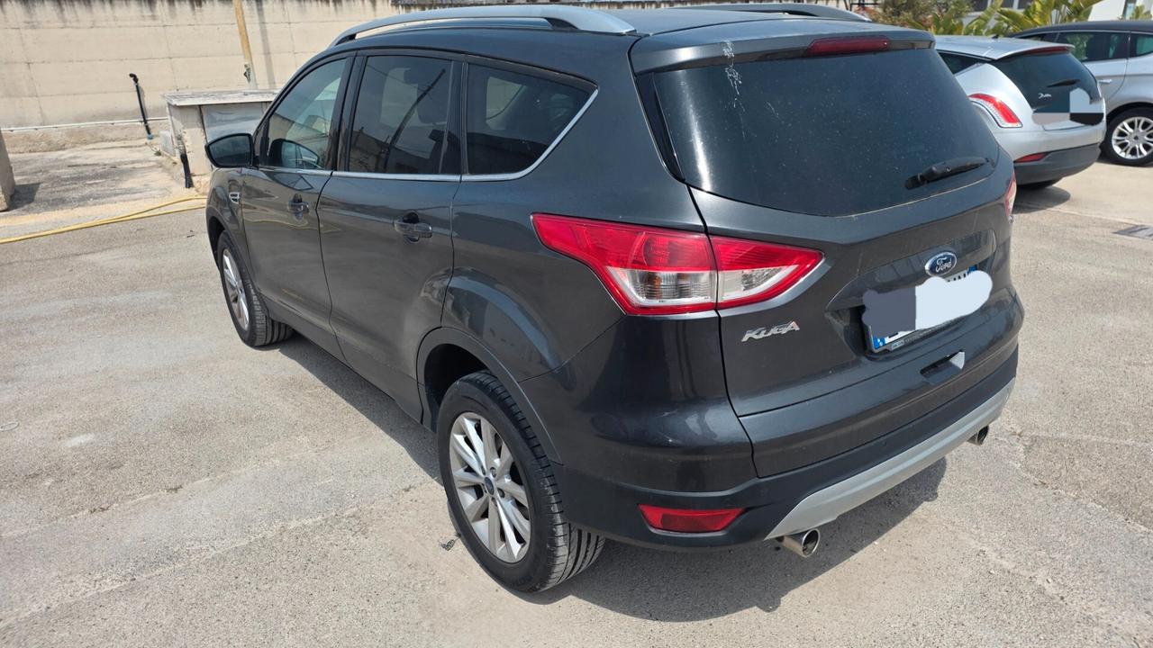 Ford Kuga 2.0 TDCI 120 CV S&S 2WD Titanium